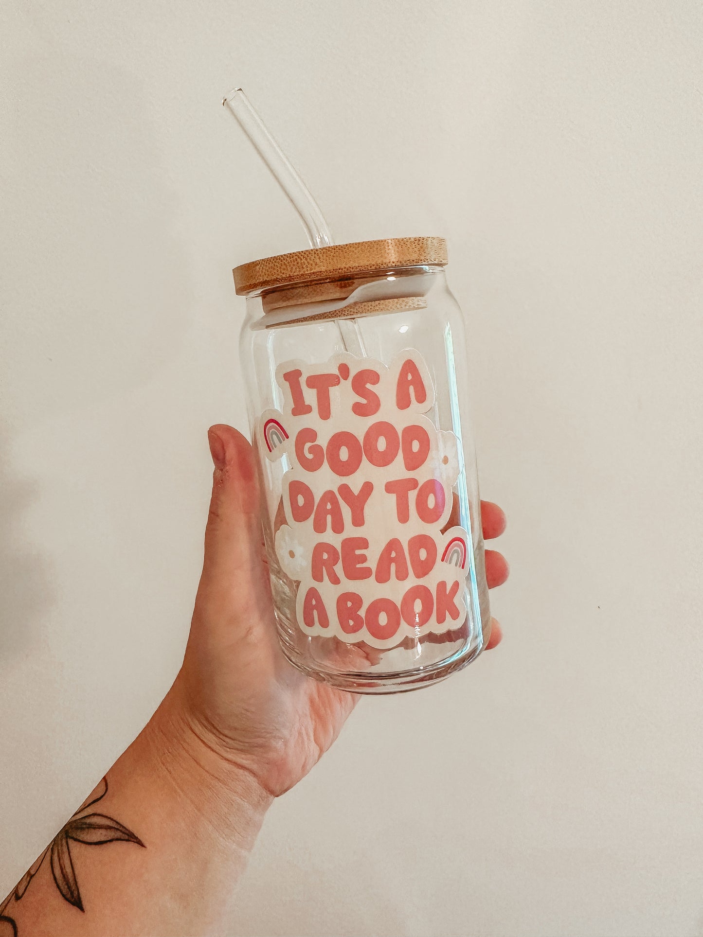 It's A Good Day Book Glass